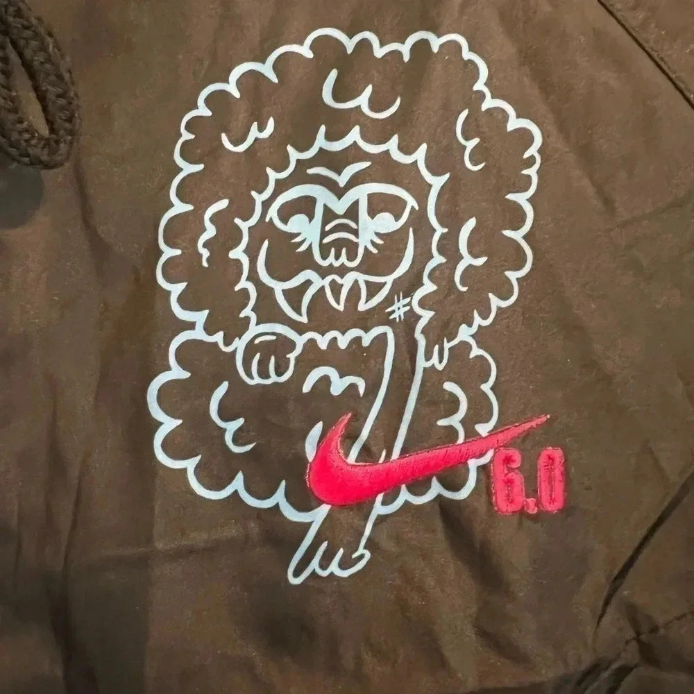 Nike SB 6.0 Lion Foo Dog AoP Print Swoosh Logo Hooded Windbreaker Jacket S - Picture 6 of 6